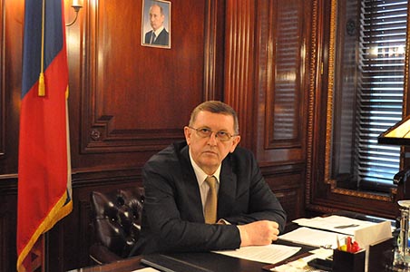             Овсянников Сергей Александрович
    